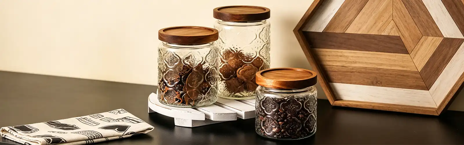 Nordic style glass jar