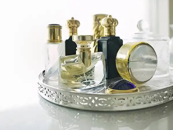 Why Are Cosmetics Packaged in Glass Bottles?